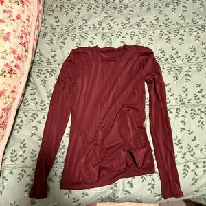 Lululemon Women's Long Sleeve Burgundy Top